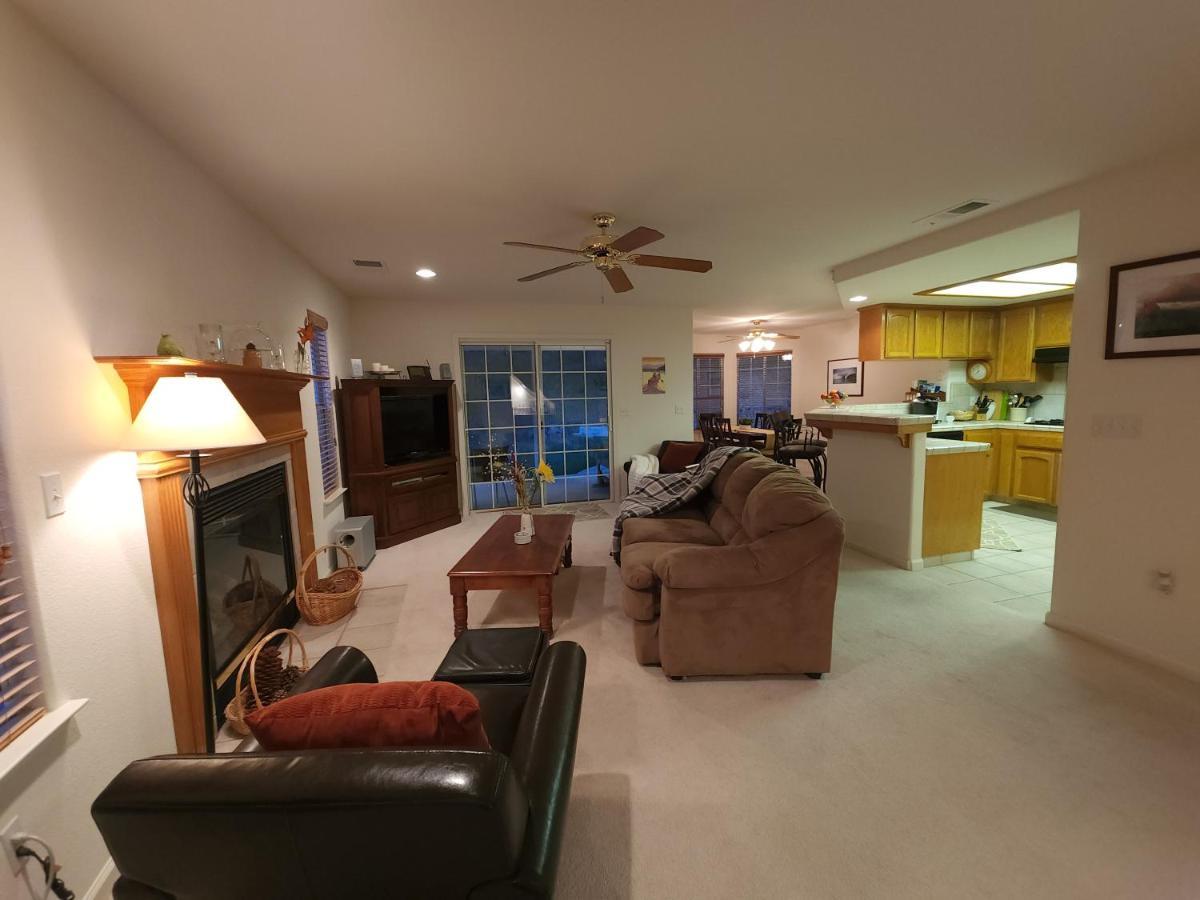 فيلا Mountain Majesty With Hot Tub, Pool Table, Generator, Ev Hookup آوكهيرست المظهر الخارجي الصورة
