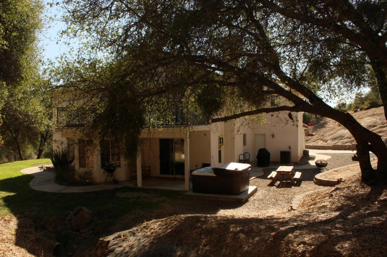 فيلا Mountain Majesty With Hot Tub, Pool Table, Generator, Ev Hookup آوكهيرست المظهر الخارجي الصورة